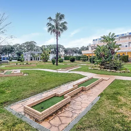 4 Bedroom Awesome In Apartment *
